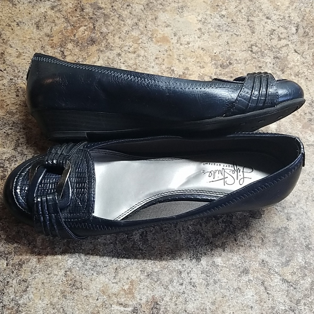 Navy blue shoes